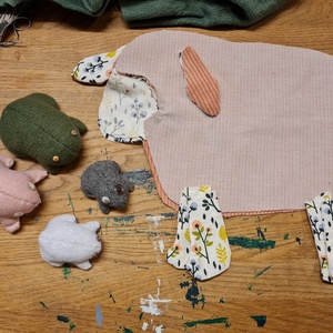 View the event “Sew a plushie”; image description: You can get one of these home with you after the course (The sheep will probably look more finished as well)